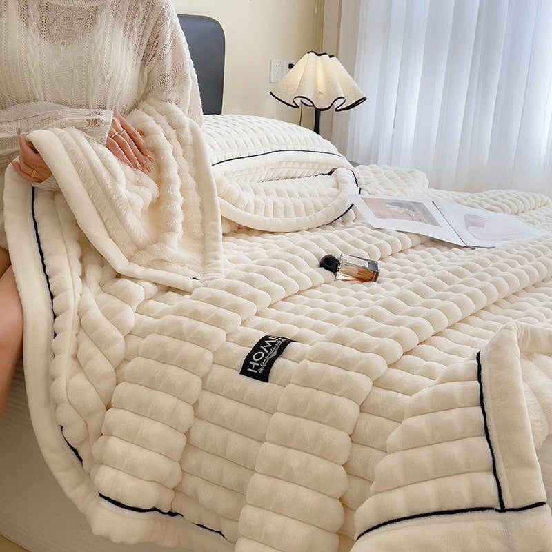 Luxury Faux Rabbit Fur Throw Blanket – Double Layer Ultra Soft & Fluffy Bed Blanket