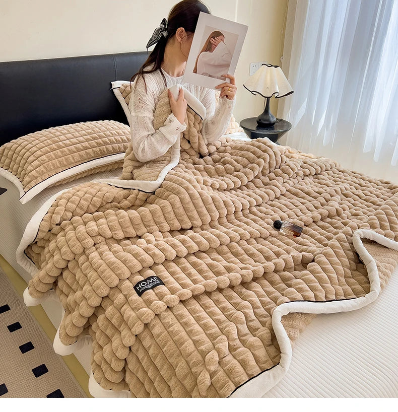 Luxury Faux Rabbit Fur Throw Blanket – Double Layer Ultra Soft & Fluffy Bed Blanket