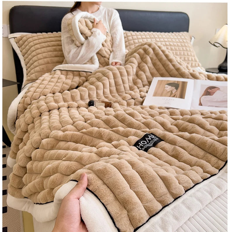 Luxury Faux Rabbit Fur Throw Blanket – Double Layer Ultra Soft & Fluffy Bed Blanket